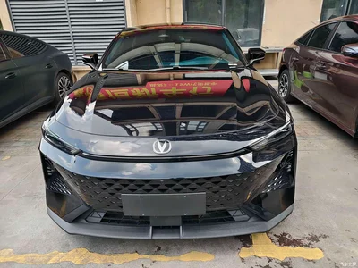 2024 Changan UNI-V 1.5T Premium, фото 2, лот 10249870