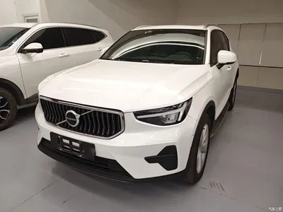 2024 Volvo XC40 B3 Smart Drive Fashion Edition, фото 1, лот 10898640