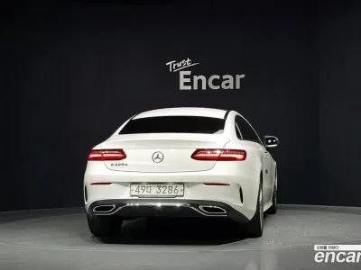 2017 Mercedes-Benz E-Class E220d Coupe, фото 3, лот 10047836