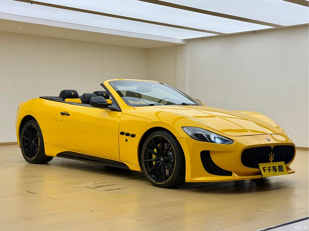 2012 Maserati GranCabrio 4.7L Sport, фото 4, лот 10322757