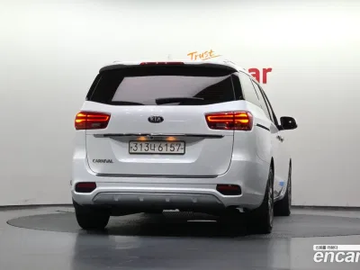 2020 Kia Canival 9-Seater Noblesse Special, фото 4, лот 10608831