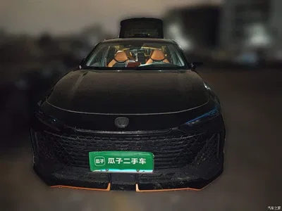 2023 Changan UNI-V 2.0T Leading Speed Edition, фото 2, лот 11571359