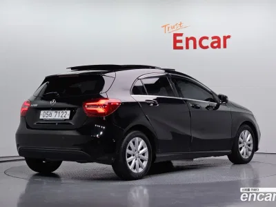 2017 Mercedes-Benz A-Class A200, фото 1, лот 10039326
