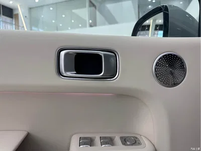 2025 Li Auto Li L8 Ultra Smart Renewal Edition, фото 3, лот 10825261