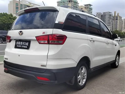 2017 BAIC Huansu H3 1.5L Manual Comfort Sunroof Edition, фото 4, лот 11163957