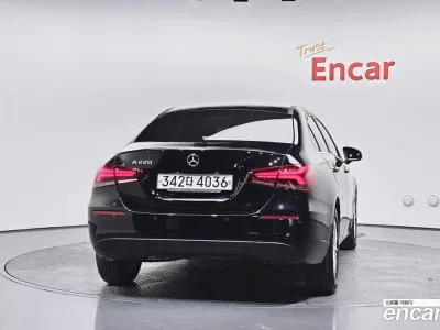 2020 Mercedes-Benz A-Class A220 Sedan, фото 3, лот 10036879