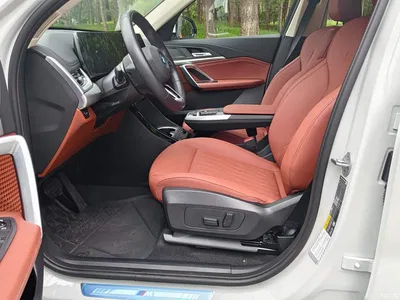 2026 BMW iX1 eDrive25L M Sport Package, фото 4, лот 10887599