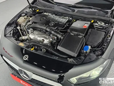 2022 Mercedes-Benz A-Class A220 Hatchback, фото 3, лот 10035659