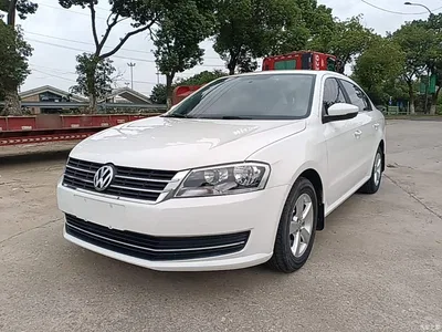 2013 Volkswagen Lavida Facelift Classic 1.6L Manual Trend, фото 1, лот 11134437