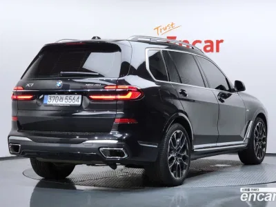2025 BMW X7 xDrive 40i M Sport 7STR, фото 2, лот 10079642