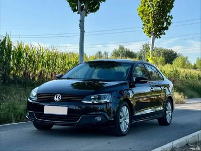 2014 Volkswagen Sagitar Facelift 1.6L Manual Comfort, фото 3, лот 10425368