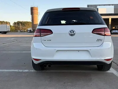 2017 Volkswagen Golf 230TSI Auto Luxury Millionth Anniversary Edition, фото 3, лот 11218510