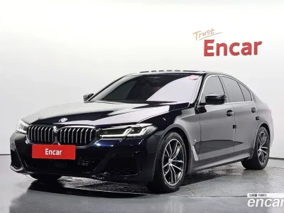 2022 BMW 5-Series 520i M Sport, фото 1, лот 10219100