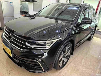 2023 Volkswagen Tiguan L 380TSI 4WD R-Line Premium 7-seater, фото 1, лот 10461120