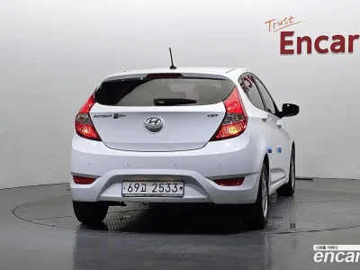 2011 Hyundai Accent Diesel WIT 1.6 VGT Premier, фото 4, лот 10121601