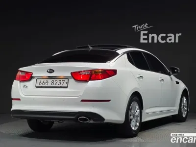 2015 Kia K5 Luxury, фото 2, лот 10107116