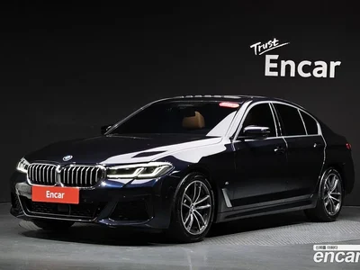 2022 BMW 5-Series 520i M Sport, фото 1, лот 10781036