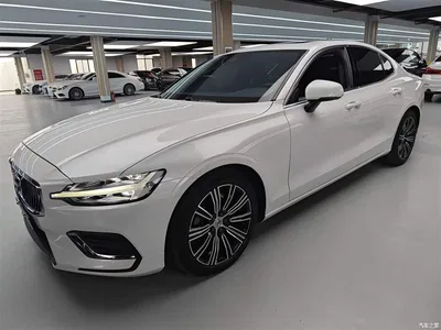 2020 Volvo S60 T4 Momentum Luxury Edition, фото 2, лот 10367892