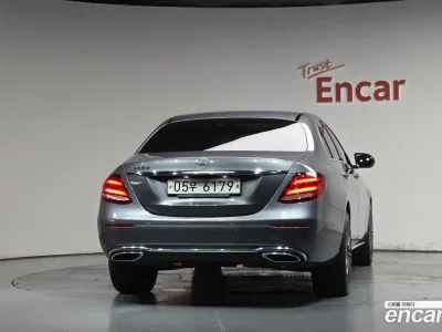 2019 Mercedes-Benz E-Class E220d Avantgarde, фото 3, лот 10211924
