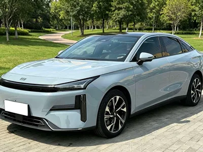 2024 Geely Galaxy Galaxy L6 125km PLUS Soaring Dragon Edition, фото 1, лот 10666962