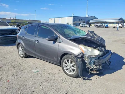 2012 TOYOTA PRIUS C FOUR, фото 4, лот 10498123