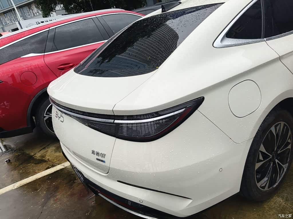 2025 BYD Seal 07 DM-i Smart Drive Edition DM-i 1.5T 125km Flagship, фото 4, лот 11182695