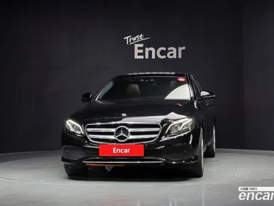 2017 Mercedes-Benz E-Class E220d 4MATIC Avantgarde, фото 2, лот 10061352
