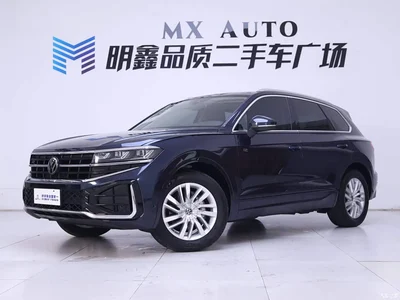 2025 Volkswagen Touareg 2.0TSI Sharp Shadow Edition, фото 2, лот 10262306