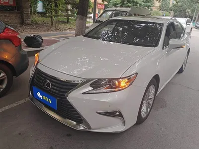 2015 Lexus ES 200 Elite Edition, фото 1, лот 10316124