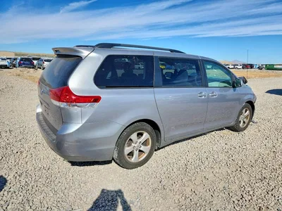 2011 TOYOTA SIENNA LE, фото 3, лот 10499716