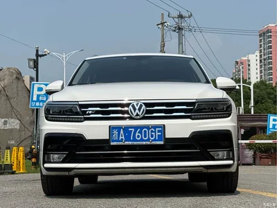 2020 Volkswagen Tiguan L 330TSI Auto 2WD R-Line Flagship China VI, фото 1, лот 10260577