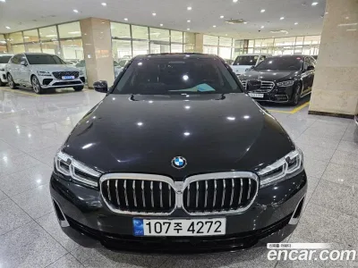 2022 BMW 5-Series 523d xDrive Luxury, фото 1, лот 10072384