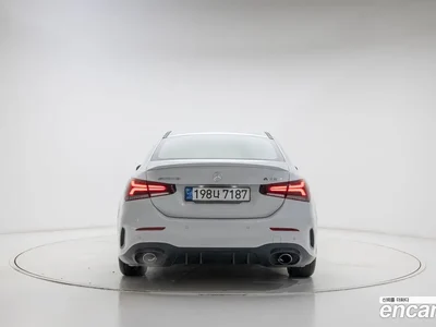 2021 Mercedes-Benz A-Class AMG A35 4MATIC Sedan, фото 3, лот 10042220