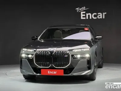 2025 BMW i7 M70 xDrive M Performance, фото 2, лот 10083704