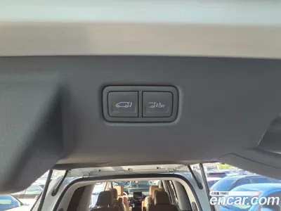 2025 Hyundai Staria 4WD Lounge 9-Seater, фото 3, лот 10054329