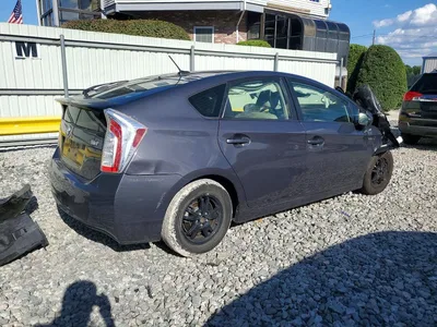 2013 TOYOTA PRIUS THREE, фото 3, лот 10496632