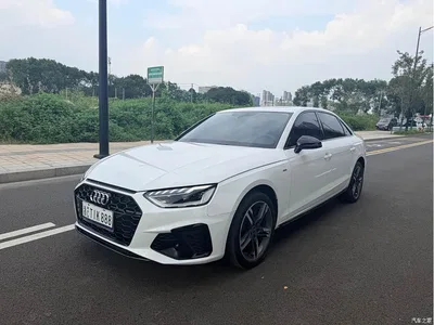 2022 Audi A4L 40 TFSI Luxury Dynamic, фото 1, лот 10481879