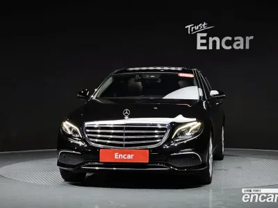 2019 Mercedes-Benz E-Class E220d 4MATIC Exclusive, фото 2, лот 10202508