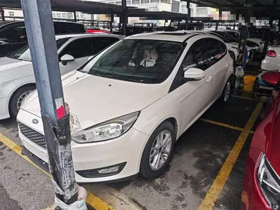 2018 Ford Focus Hatchback Classic 1.6L Automatic Trend Smart Edition, фото 1, лот 10281553