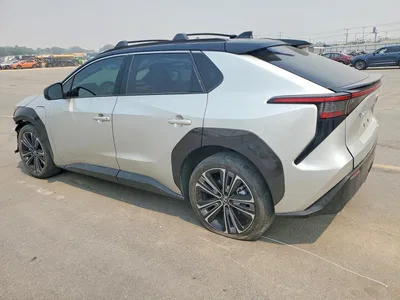 2023 TOYOTA BZ4X LIMITED, фото 2, лот 10586059