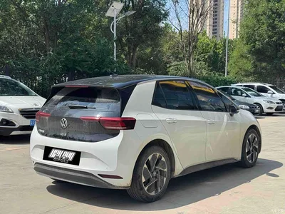 2024 Volkswagen ID.3 Outstanding Edition, фото 2, лот 10467923