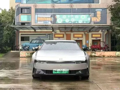 2025 XPeng P7 702km Long Range Edition, фото 2, лот 10304760