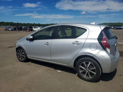 2016 TOYOTA PRIUS C TWO, фото 2, лот 10528453