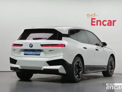 2022 BMW iX xDrive50 Sports Plus, фото 2, лот 11264442