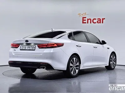 2016 Kia K5 2.0 SX, фото 1, лот 10042392