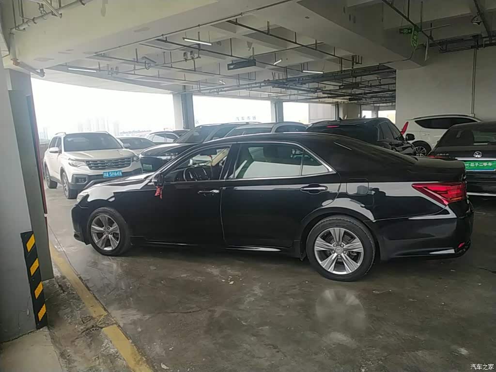 2015 Toyota Crown 2.0T Fashion, фото 4, лот 11197914