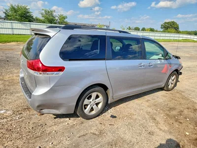2014 TOYOTA SIENNA LE, фото 3, лот 10511567