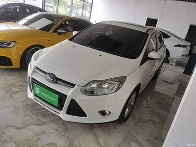 2012 Ford Focus Hatchback 1.6L Automatic Trend, фото 1, лот 10281611