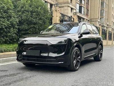2025 AITO Wenjie AITO M8 Range Extender Max+ Edition 53.4kWh 5-seater, фото 1, лот 11437372