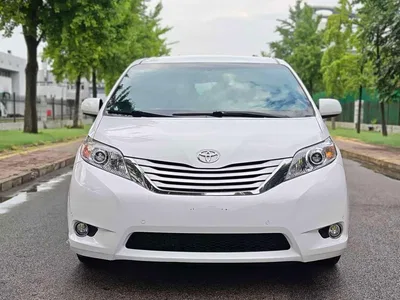2015 Toyota Sienna 3.5L 4WD L, фото 2, лот 10276935